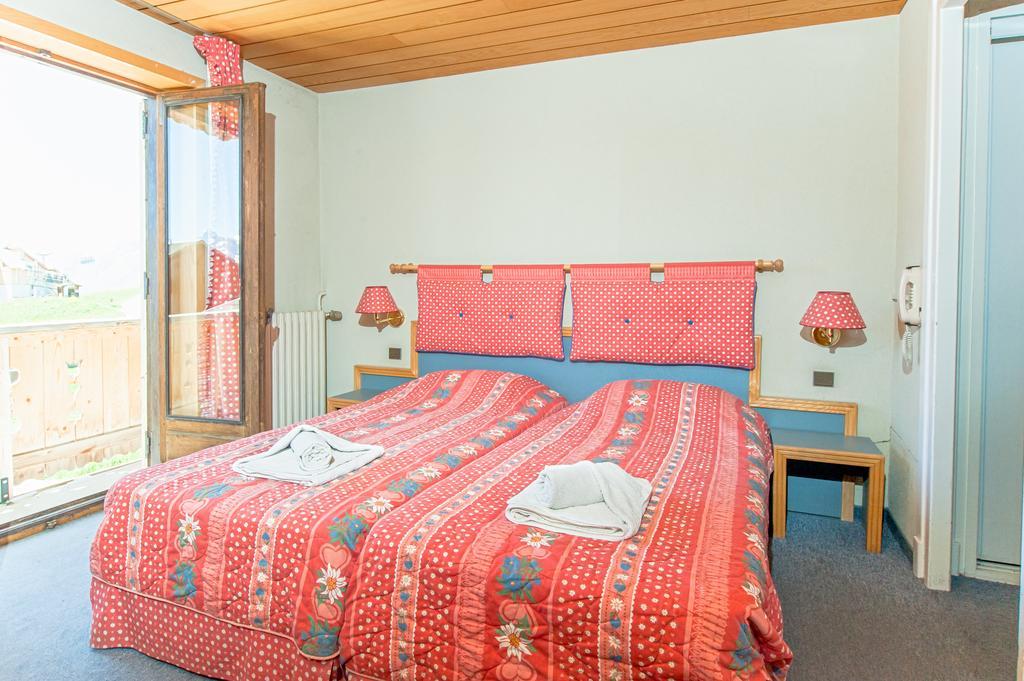 Madame Vacances Hotel Le Christina Alpe d'Huez Екстер'єр фото