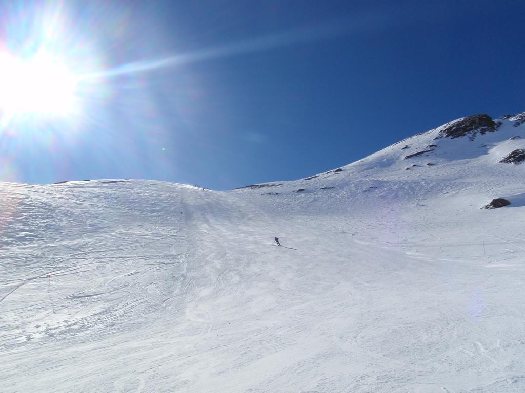 Madame Vacances Hotel Le Christina Alpe d'Huez Екстер'єр фото